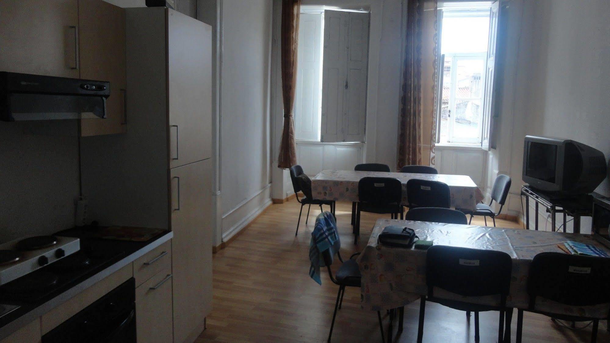 Be Coimbra Hostels מראה חיצוני תמונה